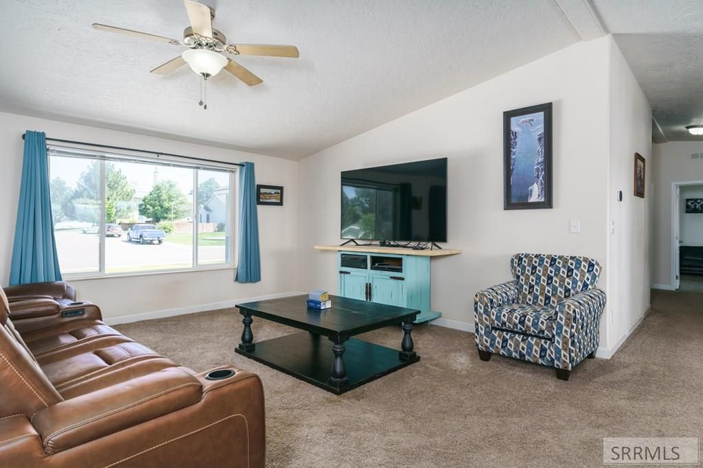 Image 11 of property listing at 490 Snowflake Street, American Falls, ID 83211