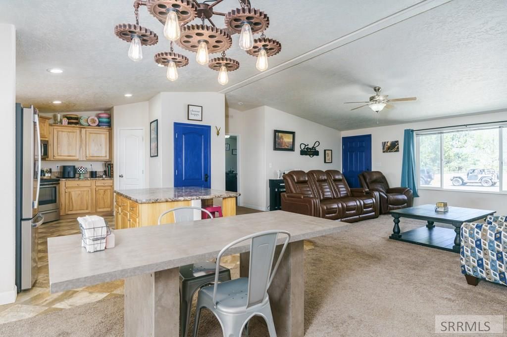 Image 15 of property listing at 490 Snowflake Street, American Falls, ID 83211
