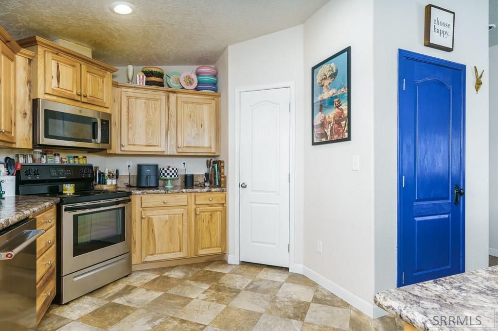 Image 18 of property listing at 490 Snowflake Street, American Falls, ID 83211