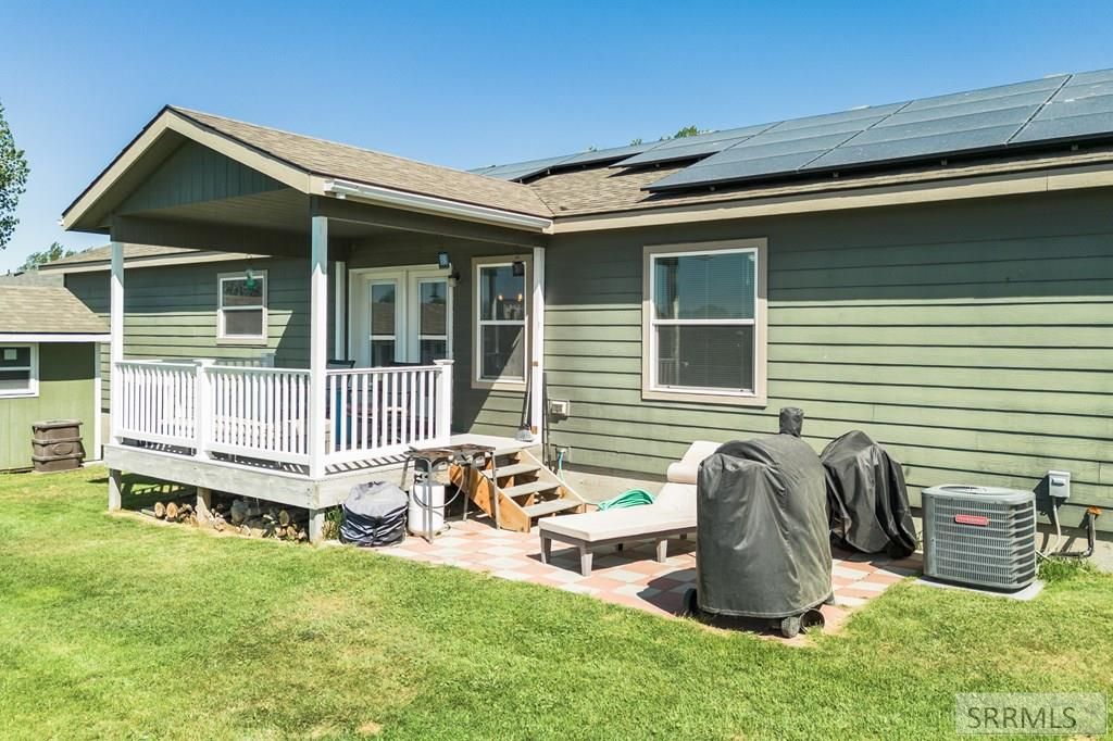 Image 6 of property listing at 490 Snowflake Street, American Falls, ID 83211