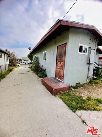 3533 E 8th Street, Los Angeles, CA 90023