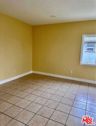 3533 E 8th Street, Los Angeles, CA 90023