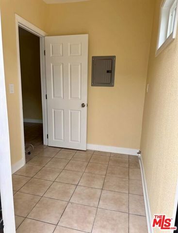 3533 E 8th Street, Los Angeles, CA 90023