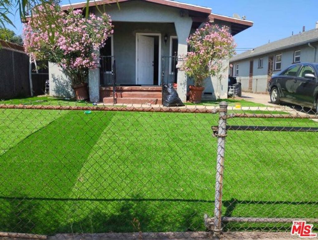 3533 E 8th Street, Los Angeles, CA 90023