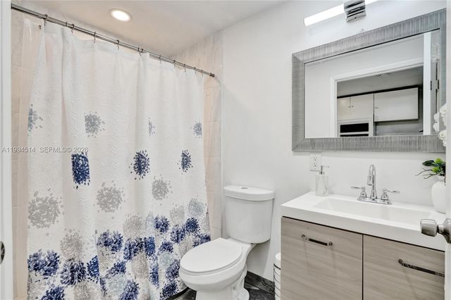 15463 SW 57th St, Miami, FL 33193