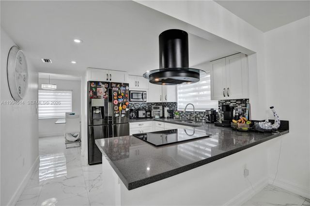 15463 SW 57th St, Miami, FL 33193