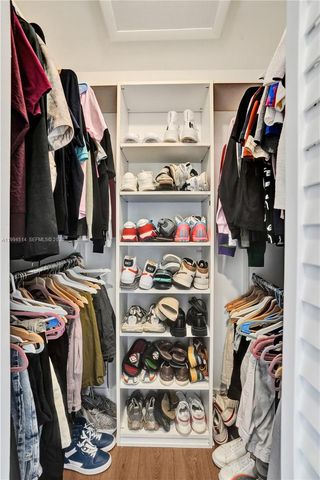 15463 SW 57th St, Miami, FL 33193