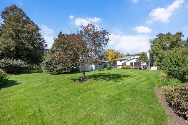217 Holly Avenue, Darien, IL 60561