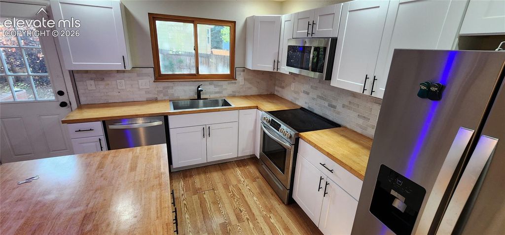 3325 Honeyburyl Drive, Colorado Springs, CO 80918 — photo 4