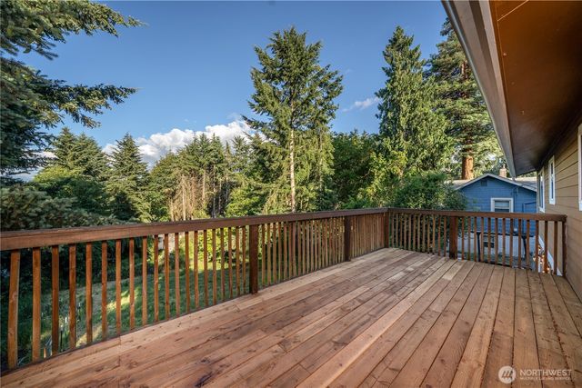 3105 13th Street SW, Puyallup, WA 98373