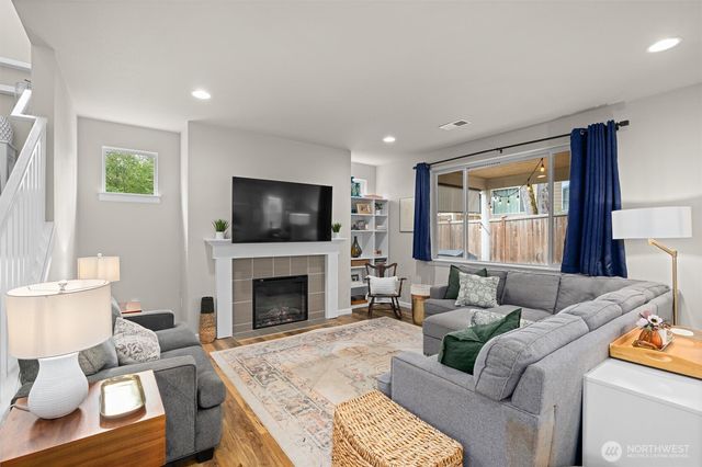 10177 33rd Place NE, Lake Stevens, WA 98258