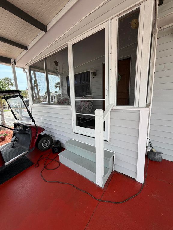 6494 SE 56th Lane, Okeechobee, FL 34974