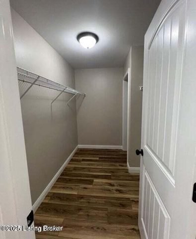 215 Open Meadow Dr, Bardstown, KY 40004