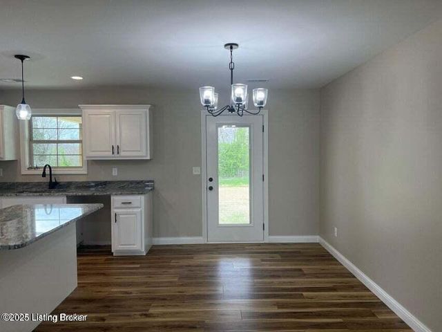 215 Open Meadow Dr, Bardstown, KY 40004