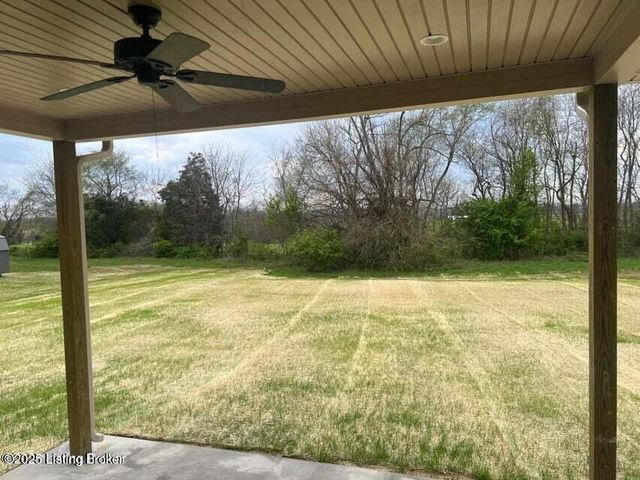 215 Open Meadow Dr, Bardstown, KY 40004