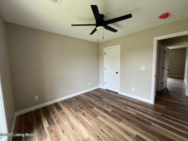 215 Open Meadow Dr, Bardstown, KY 40004