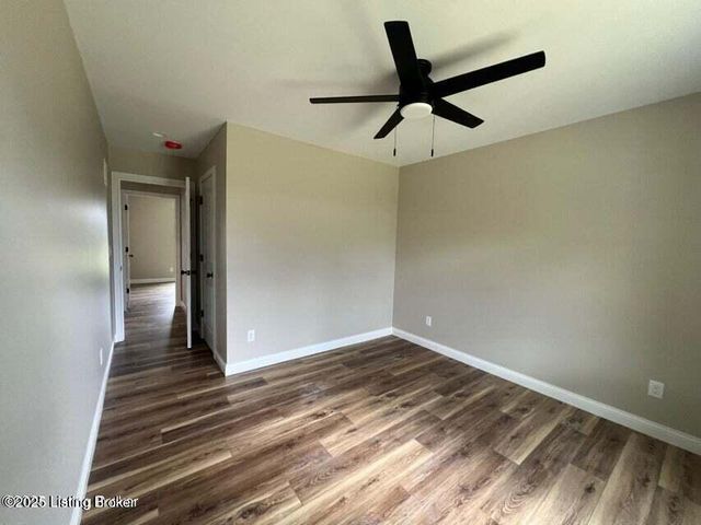 215 Open Meadow Dr, Bardstown, KY 40004