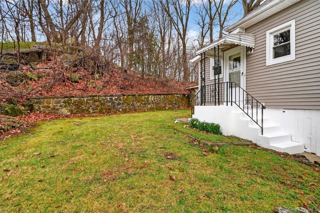 222 Bleakley Avenue, Buchanan, NY 10511
