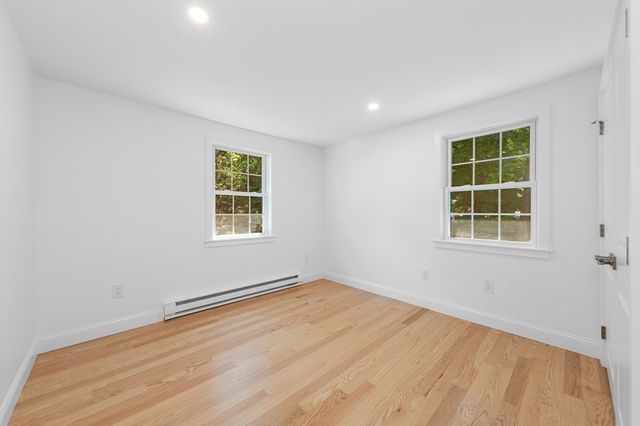 22 Park St B, Wakefield, MA 01880