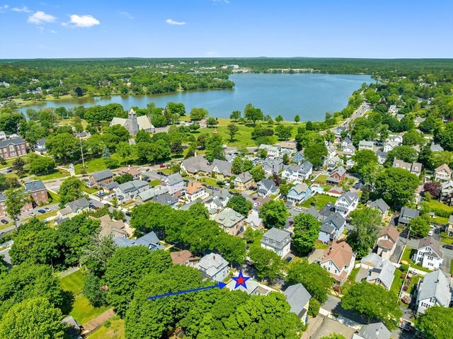 22 Park St B, Wakefield, MA 01880