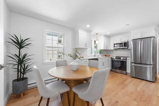 22 Park St B, Wakefield, MA 01880