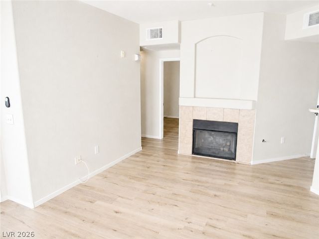 7115 South Durango Drive 304, Las Vegas, NV 89113