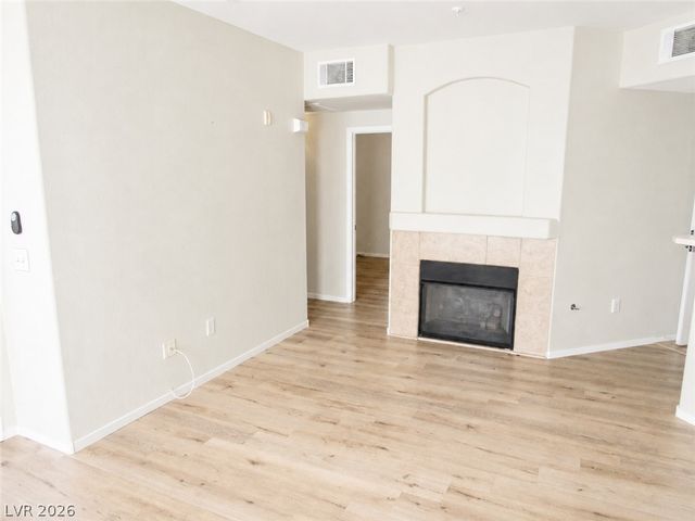 7115 South Durango Drive 304, Las Vegas, NV 89113