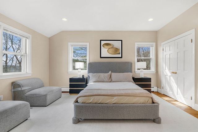 303 Upland Ave, Newton, MA 02461