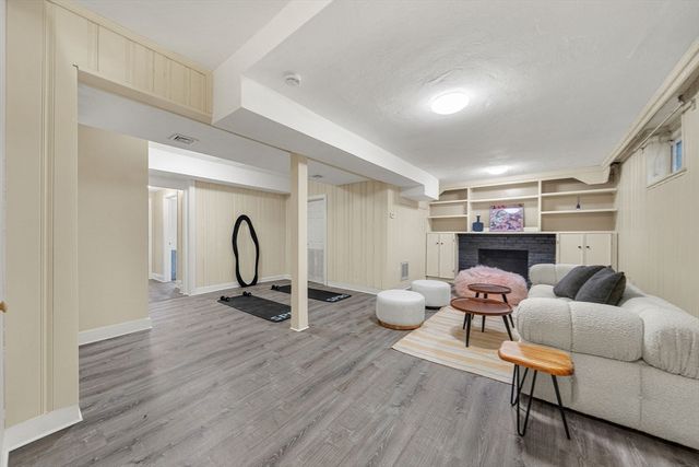 303 Upland Ave, Newton, MA 02461