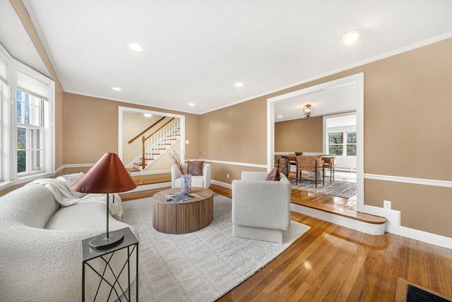 303 Upland Ave, Newton, MA 02461