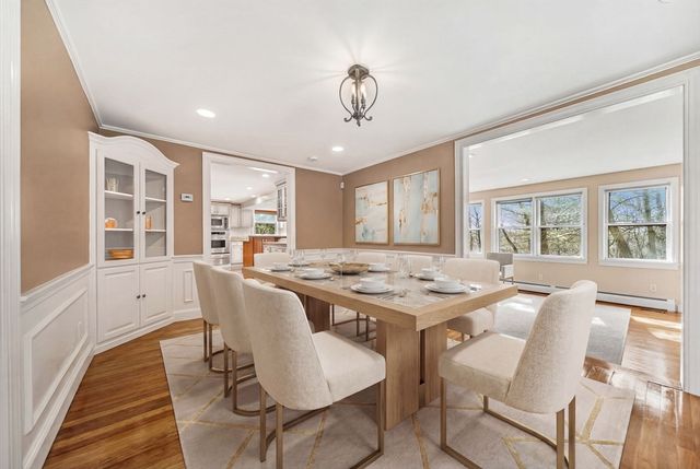 303 Upland Ave, Newton, MA 02461