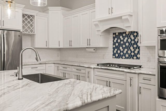 8550 Ridgepoint Drive, Houston, TX 77055