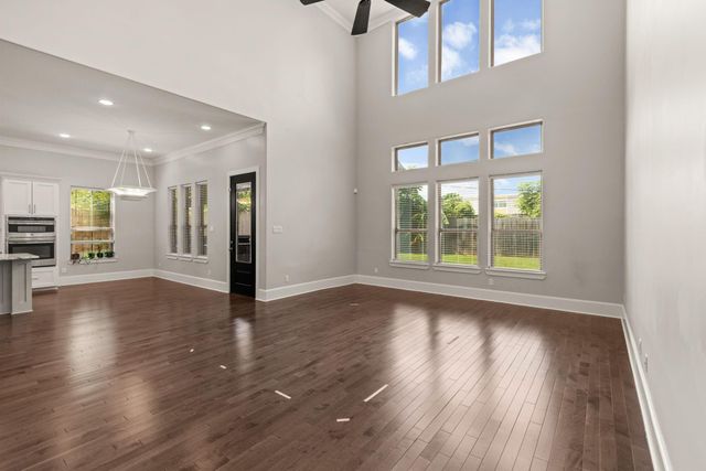 8550 Ridgepoint Drive, Houston, TX 77055