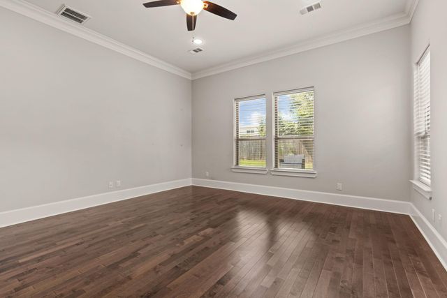 8550 Ridgepoint Drive, Houston, TX 77055