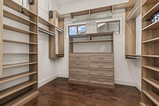 8550 Ridgepoint Drive, Houston, TX 77055