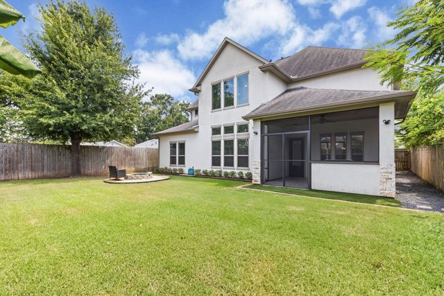 8550 Ridgepoint Drive, Houston, TX 77055
