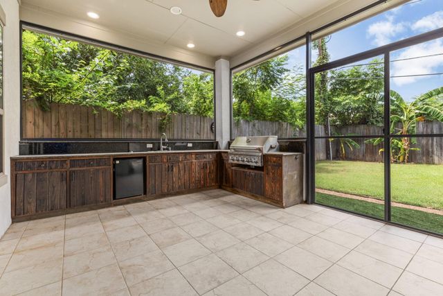 8550 Ridgepoint Drive, Houston, TX 77055