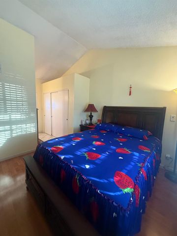 8118 Chateau Dr, Stockton, CA 95210