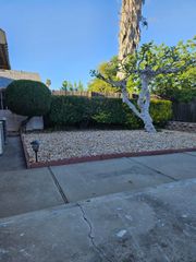 8118 Chateau Dr, Stockton, CA 95210
