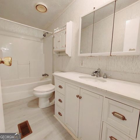 281 Mockingbird Drive, Monticello, GA 31064