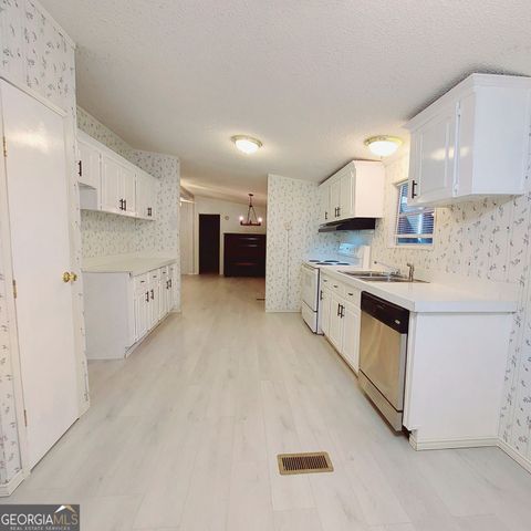 281 Mockingbird Drive, Monticello, GA 31064