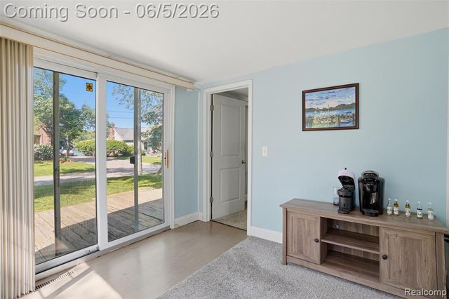 7085 Colony Drive, West Bloomfield, MI 48323