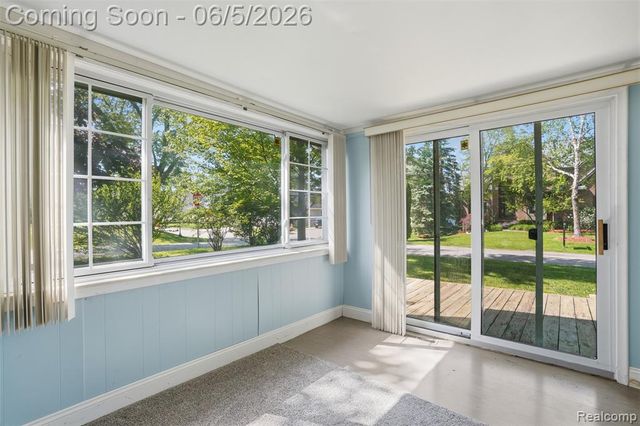 7085 Colony Drive, West Bloomfield, MI 48323