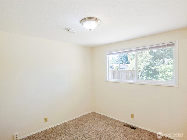 7825 189th Place SW, Edmonds, WA 98026
