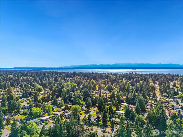 7825 189th Place SW, Edmonds, WA 98026