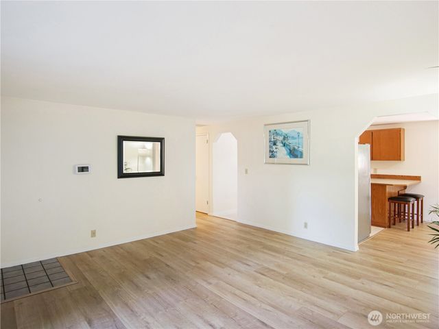 7825 189th Place SW, Edmonds, WA 98026
