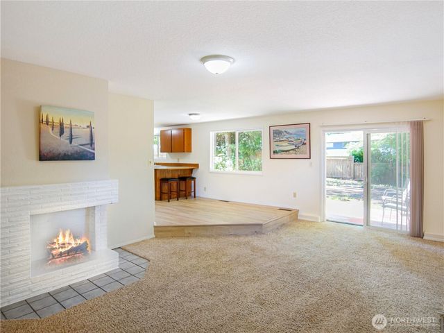7825 189th Place SW, Edmonds, WA 98026