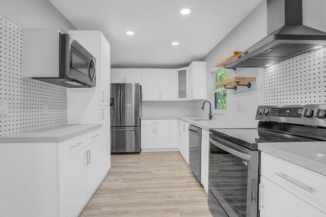 9540 Richmond Circle, Boca Raton, FL 33434