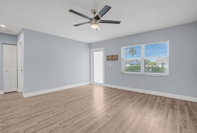 9540 Richmond Circle, Boca Raton, FL 33434