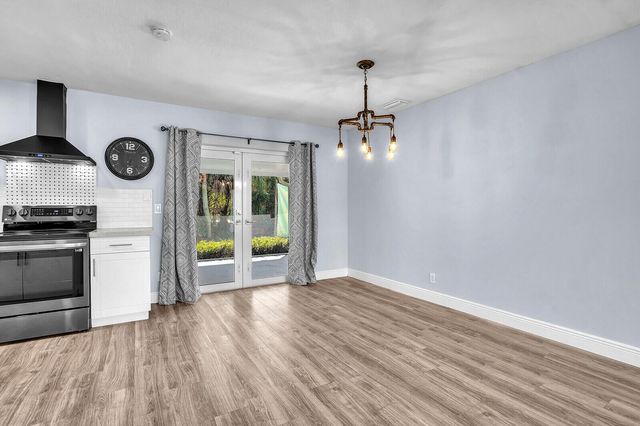 9540 Richmond Circle, Boca Raton, FL 33434